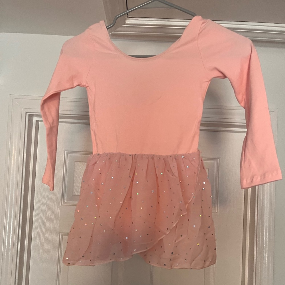 Girls ballet/dance dress in pink 🌸